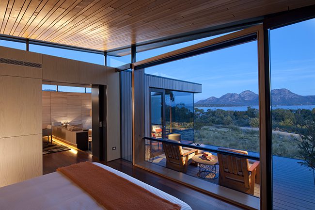 276-saffire_freycinet_australia