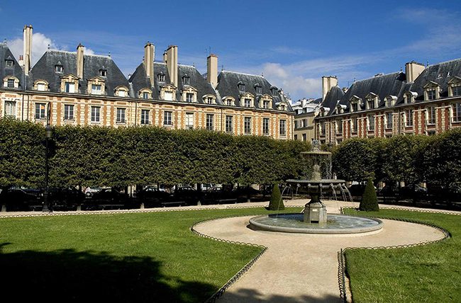 Pavillon De La Reine