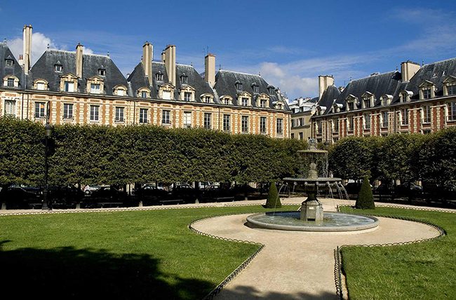 Pavillon De La Reine