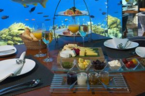 Brunch in Anantara Kihavah Villas’ aquatic dining room