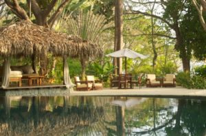 Costa Rica Florblanca infinity pool