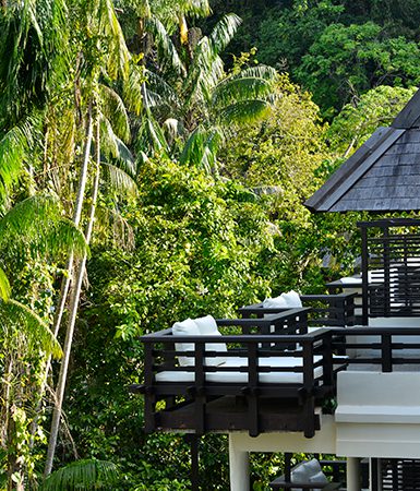 Villa exterior Gaya Island Resort