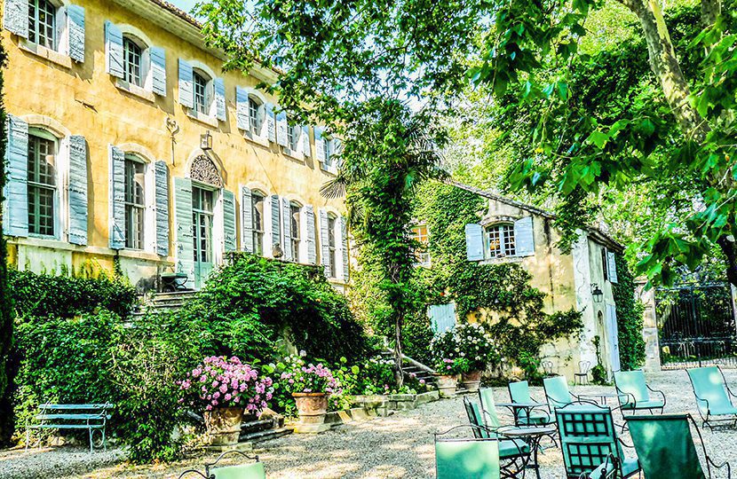 The grand houses of Provence with lush gardens