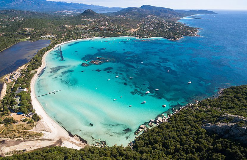 Aerial view of Santa Giulia beach in Corsica Island (by Samuel Borges)