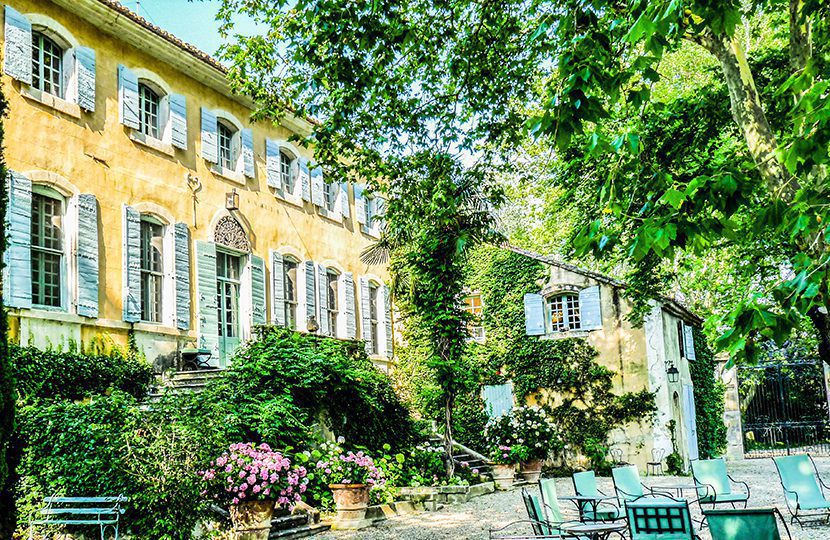 The grand houses of Provence with lush gardens