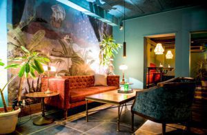 EAT Relaxed ambience at Slink & Bardot