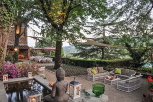 Hidden courtyards steeped in romance at Podere Nuccioli