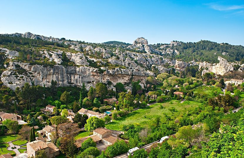 The narrow Fontaine Valley between Alpilles hides cozy cottages, green gardens and old villas, Les Baux-de-Provence by eFesenko