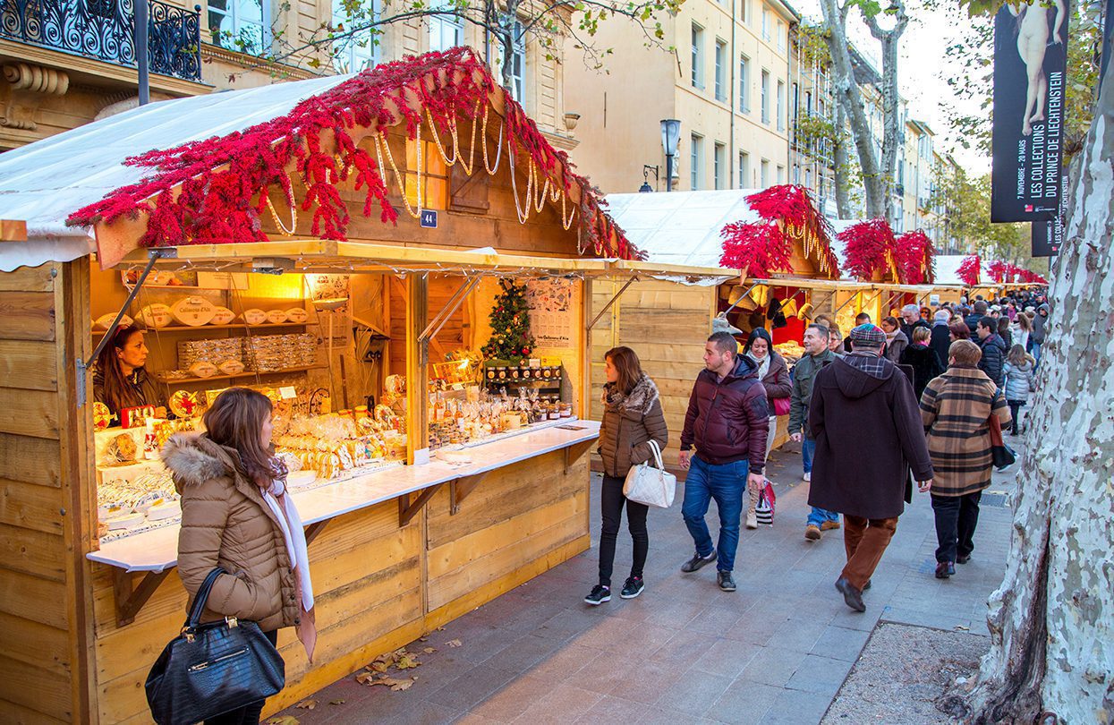 The market of 13 desserts, a traditional event in the Aix-en-Provence region, crédit Sophie Spiteri