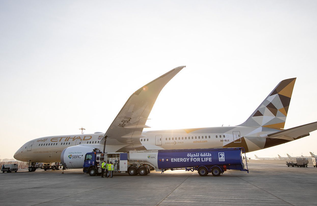 The Boeing 787 getting ready for its flight from Abu Dhabi to Amsterdam