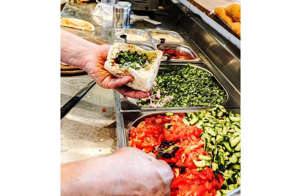 Building a sabih in Haba Bakery - Israel