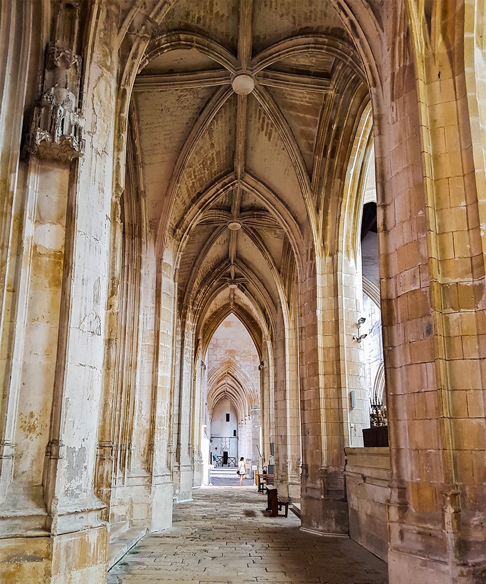 Cathédrale Saint-Pierre in Saintes dates to the 12th-century