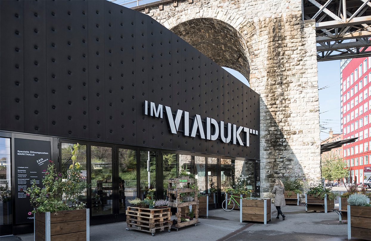 Viadukt Markthalle in Zurich West sells fresh produce and local specialities