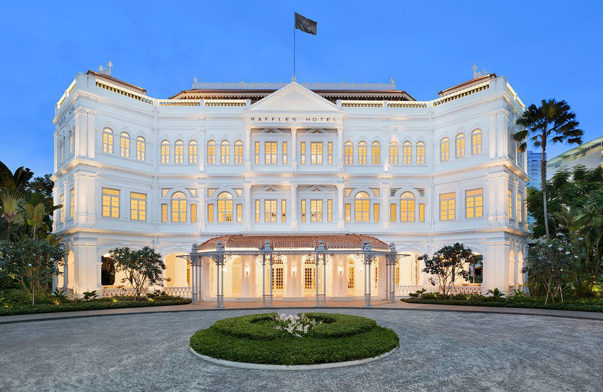 Hotel Facade - Raffles Singapore