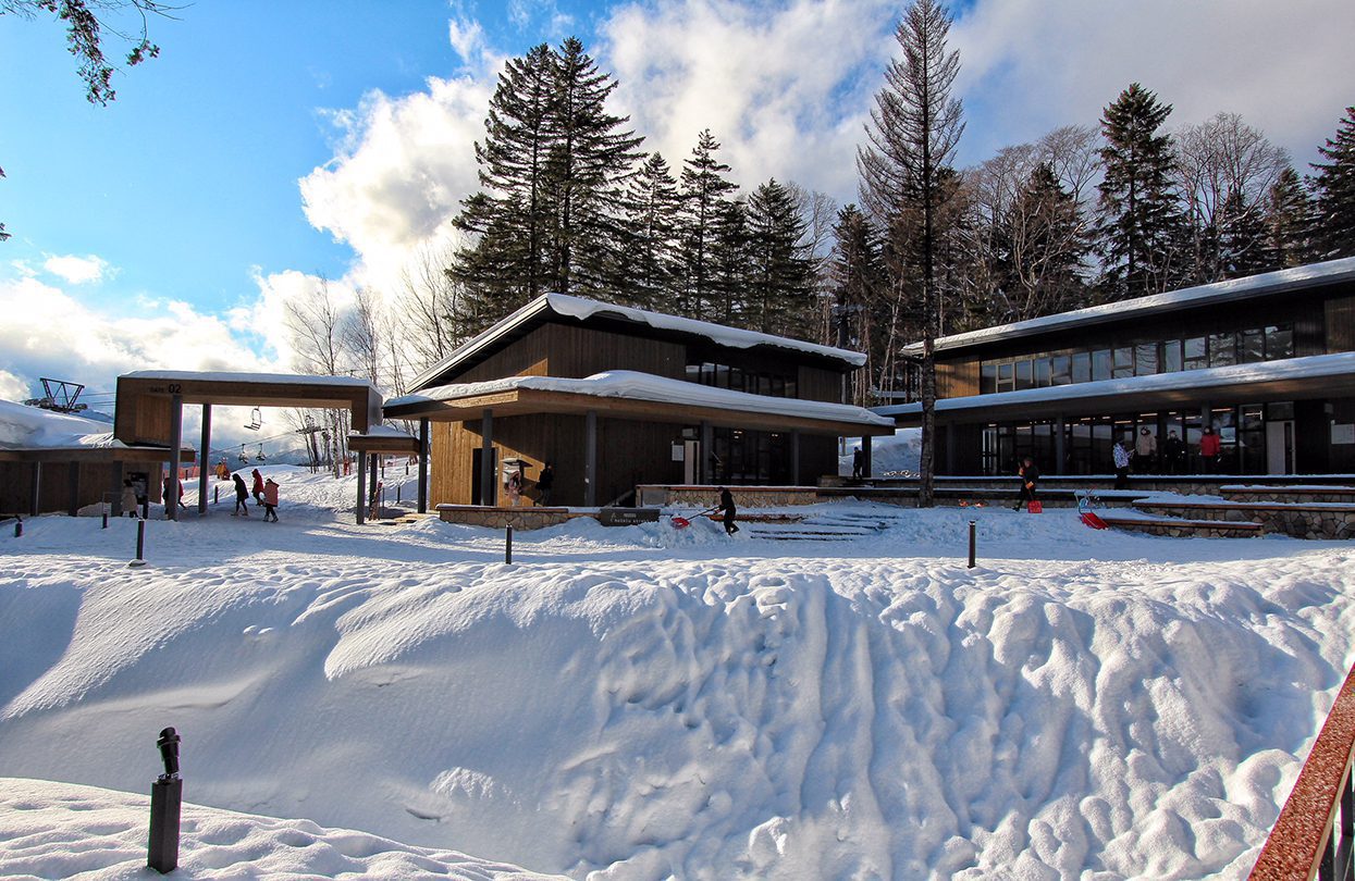 Restaurants on Hotalu street at Hoshino Resort Tomamu