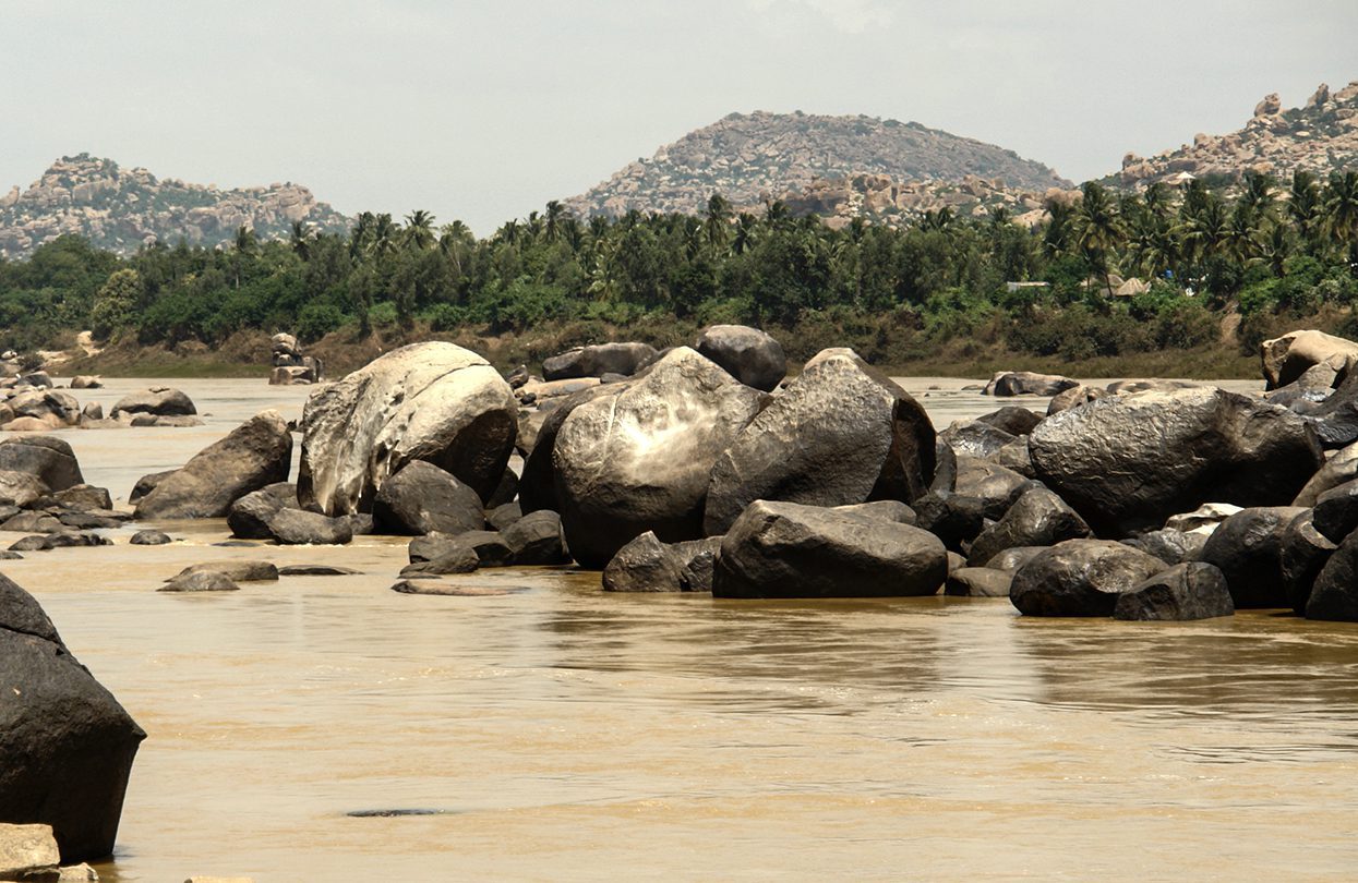 The Thungabhadra river is the lifeline of Hampi and the surrounding regions