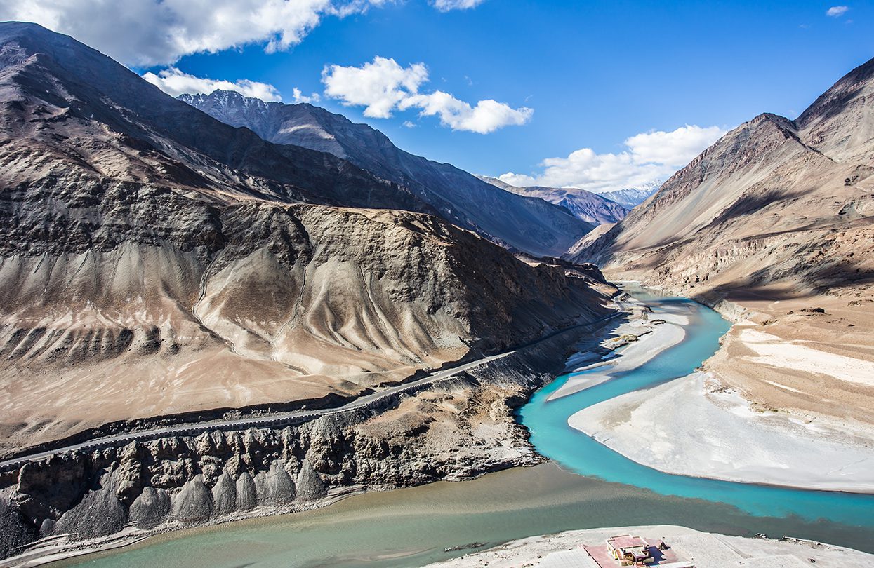 Confluence of Zanskar and Indus rivers - Leh, Ladakh (image by Pawika Tongtavee)