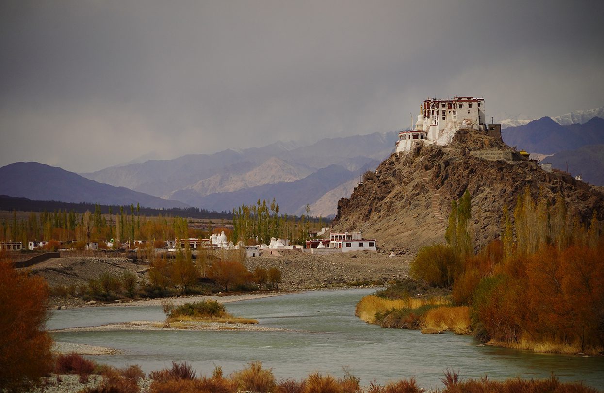 Beautiful Landscape from Tsemo hill, Leh Palace (image by Tanawat Chantradilokrat)