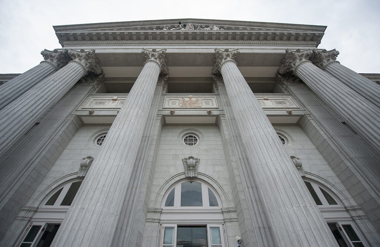 Balcone della Corte Suprema - immagine della Galleria Nazionale di Singapore