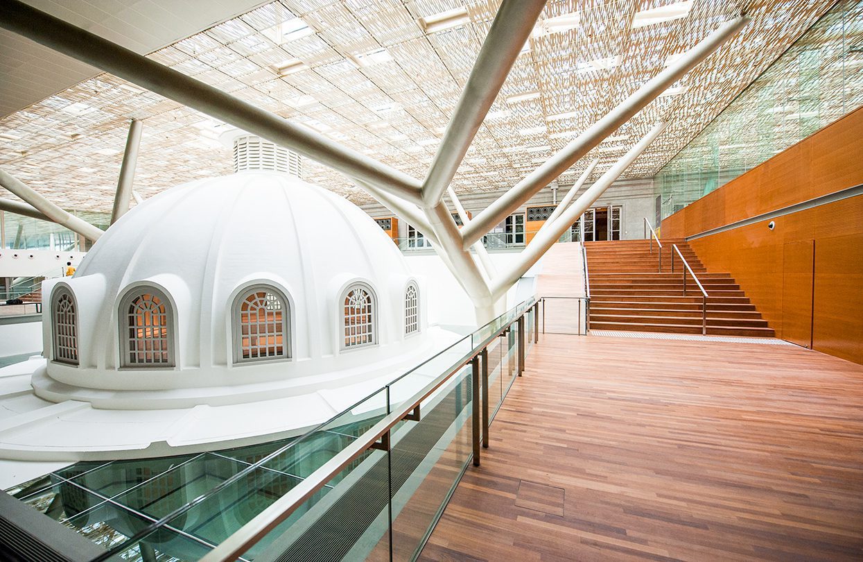 Terrazza dell'ex Corte Suprema alla National Gallery - immagine della National Gallery di Singapore