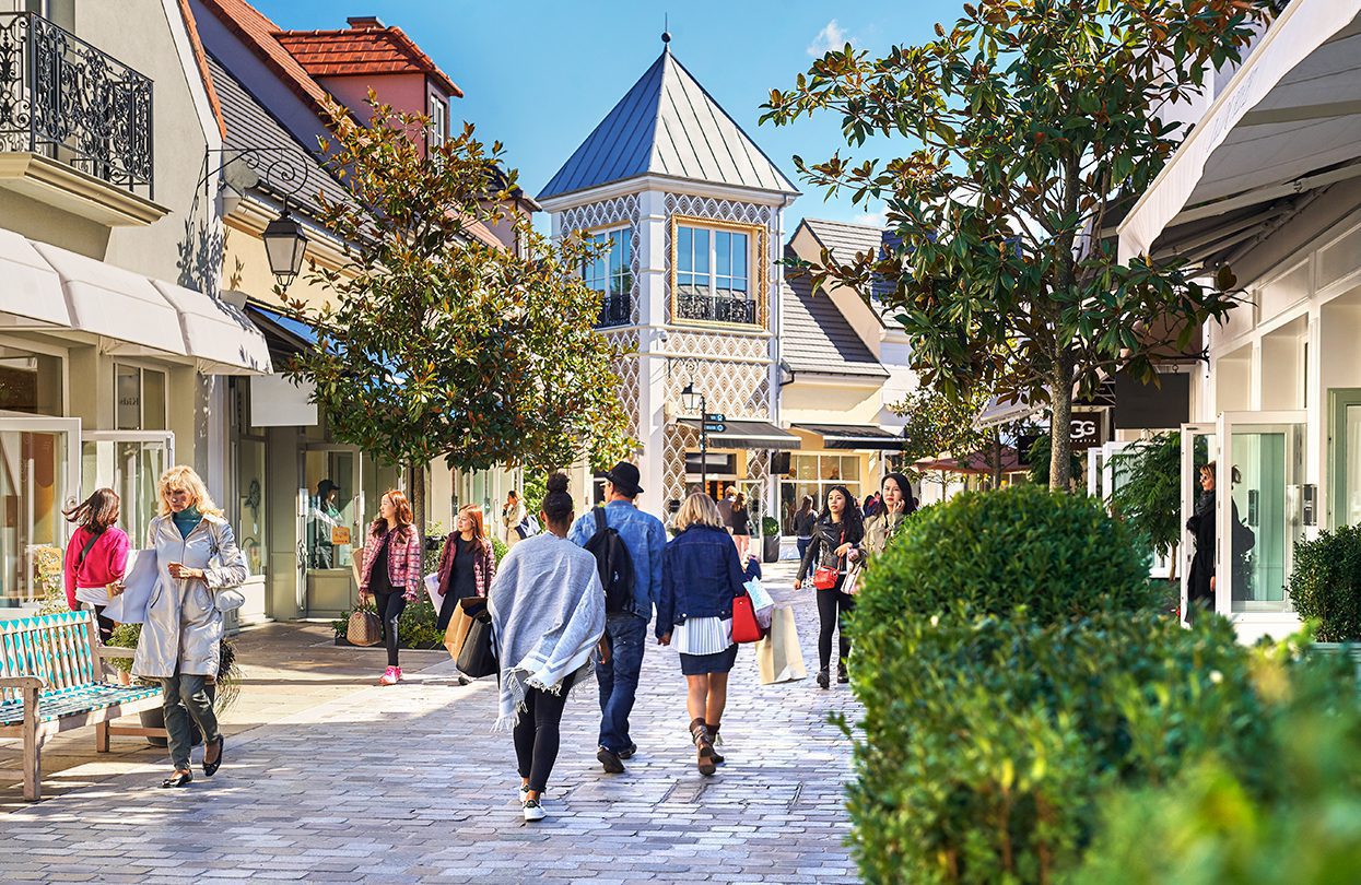 Holiday Season Shopping Destination at La Vallée Village