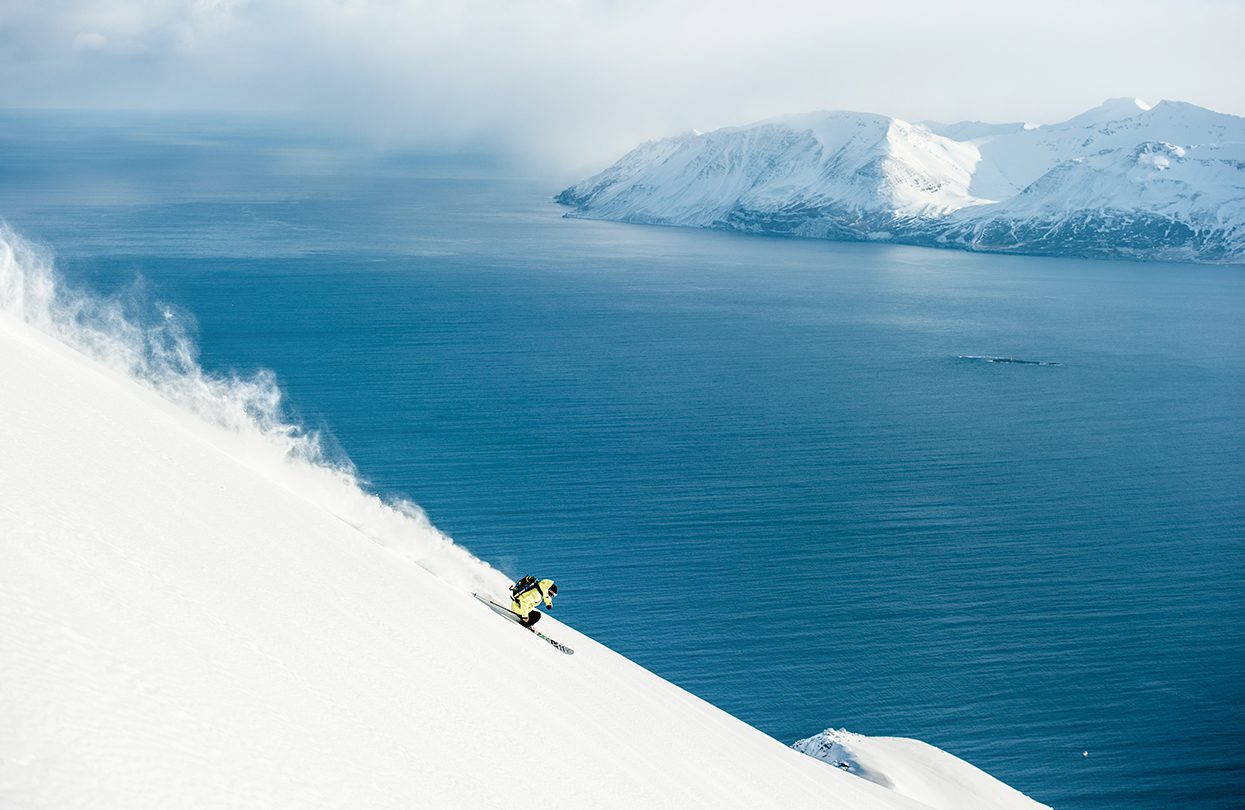 Ski from summit to sea with Arctic Heli Skiing, Photo by YvesGarneau