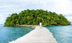 Strolling-across-the-wooden-walkway-to-Koh-Bong-at-Song-Saa-Private-Island