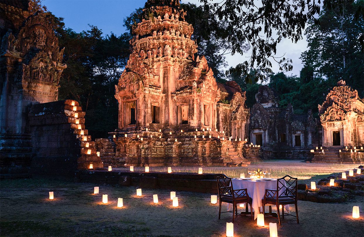 Raffles Grand Hotel d'Angkor Temple Dinner