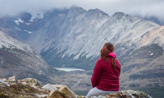 Mountains in the background on a cloudy autumn day, image by Fabi Kop