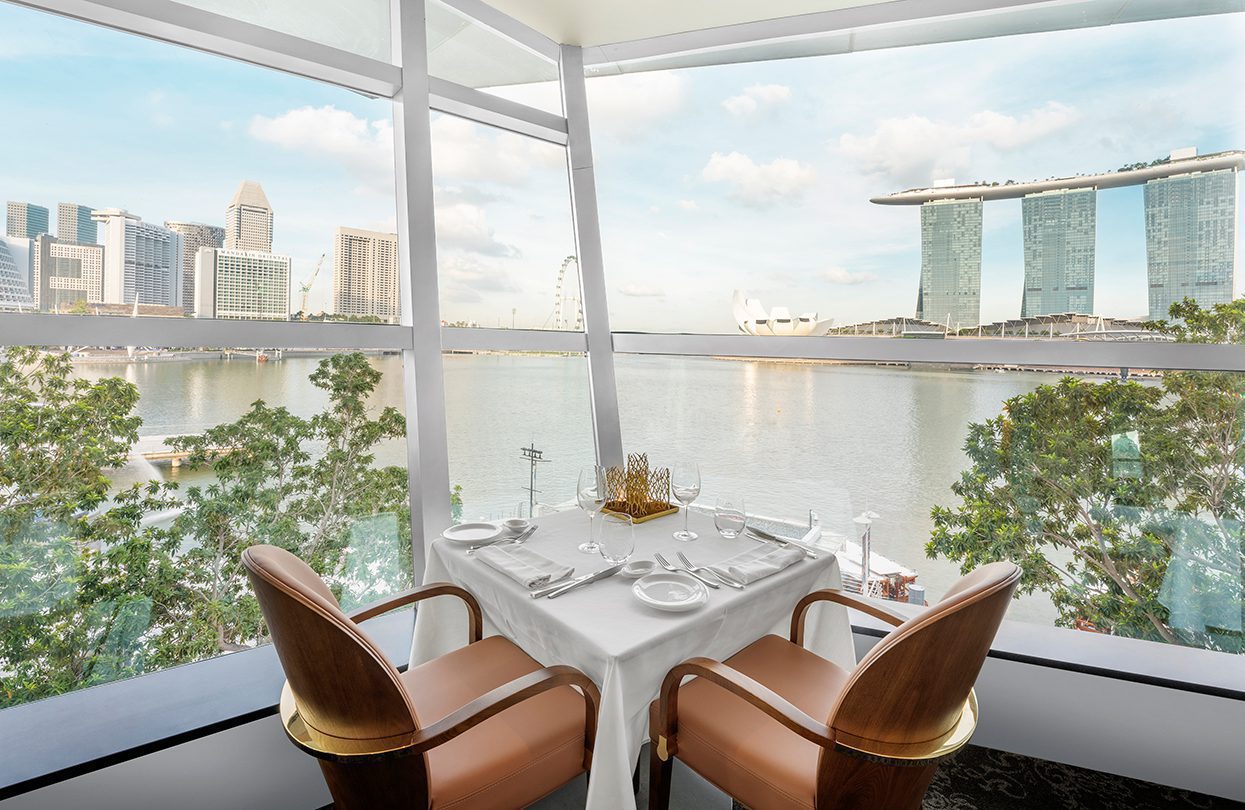 Riviera Forlino's main dining area