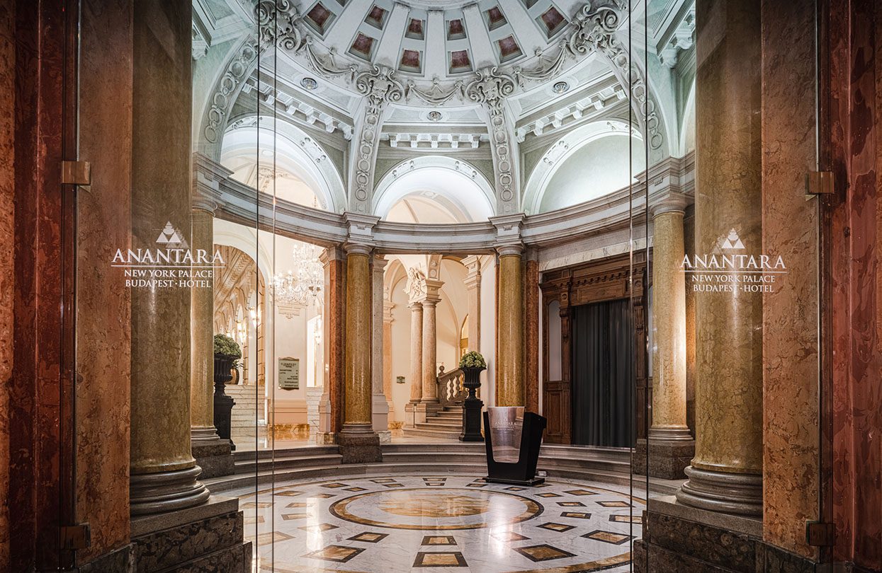 Anantara New York Palace Budapest Hotel - Main Entrance