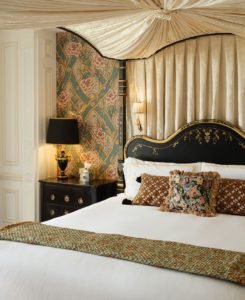 London Savoy Royal Suite