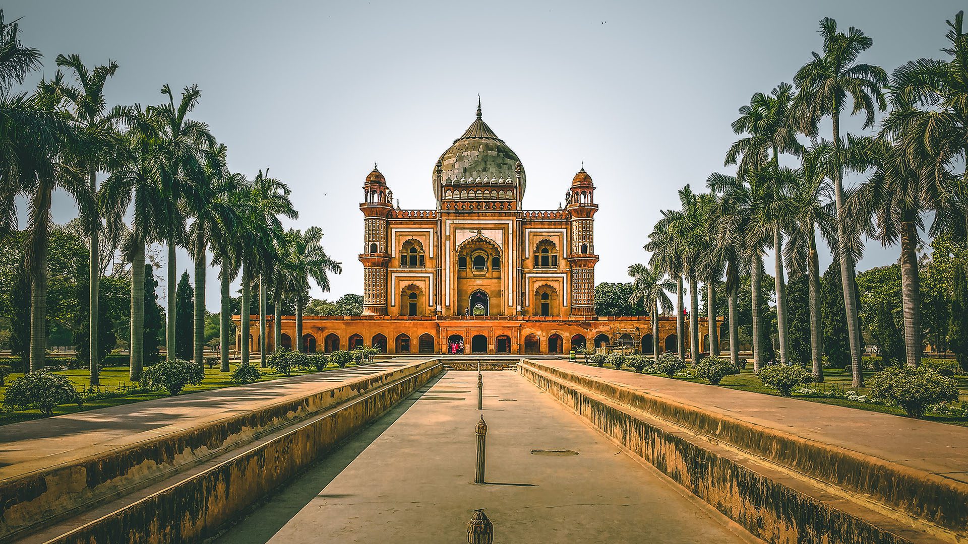 New Delhi, Photo by Jeswin Thomas from Pexels