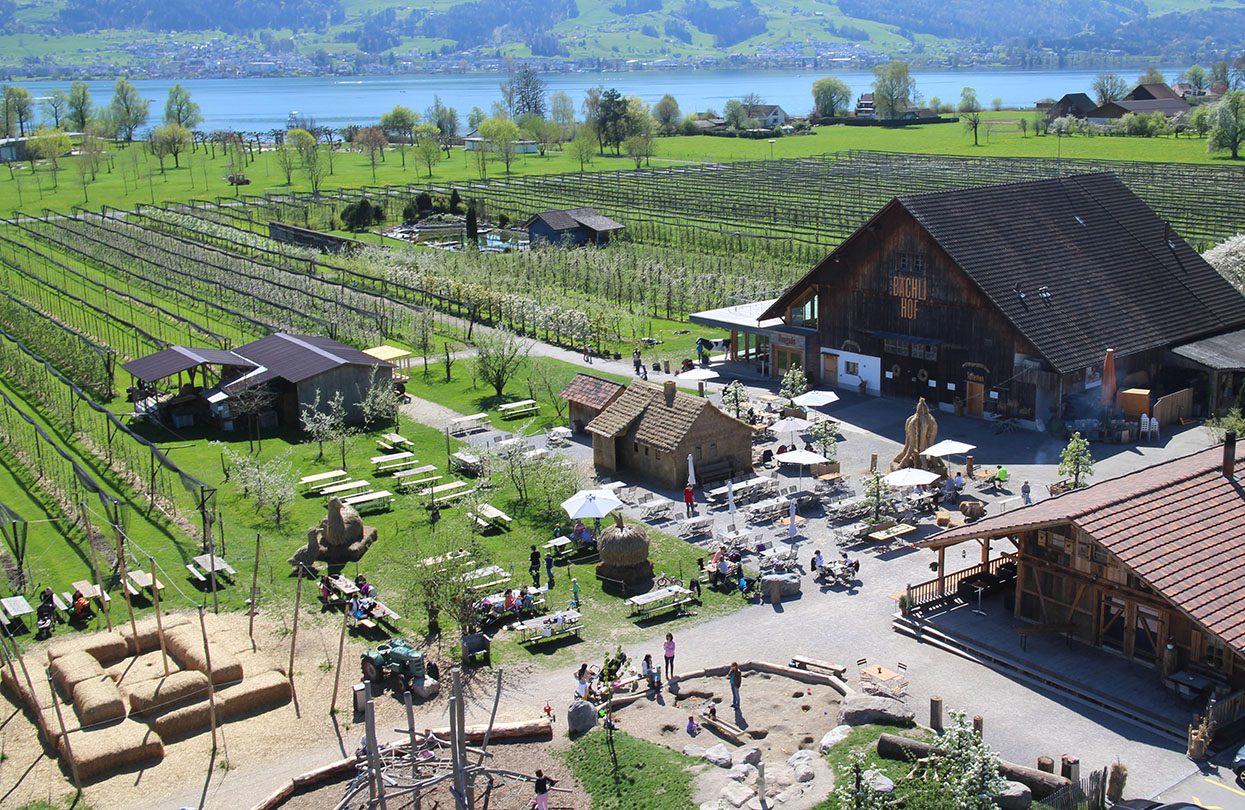 Bächlihof Jona is a local farm experience right by Lake Zürich, by Juckerhof
