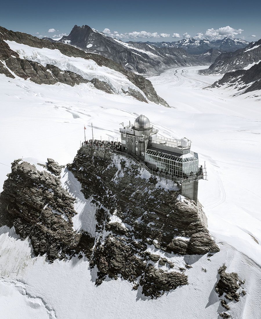 Amazing views are also served up at the Sphinx, an observatory and international research station, © Jungfraubahnen