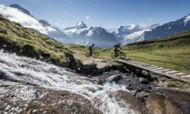 Mountain biking in Grindelwald, image copyright Jungfrau Region Tourismus AG