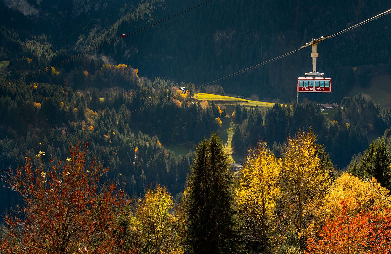 Autumn paints the landscapes of Region Dents du Midi with unreal and enchanting colours, image credit Switzerland Tourism