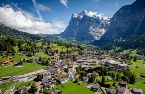The charming village of Grindelwald, image by Switzerland Tourism