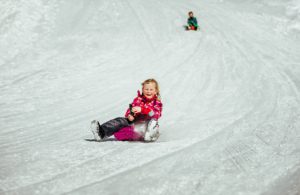 Snowtubing at Trübsee Snow Park for the whole family, image by Titlis Cableways