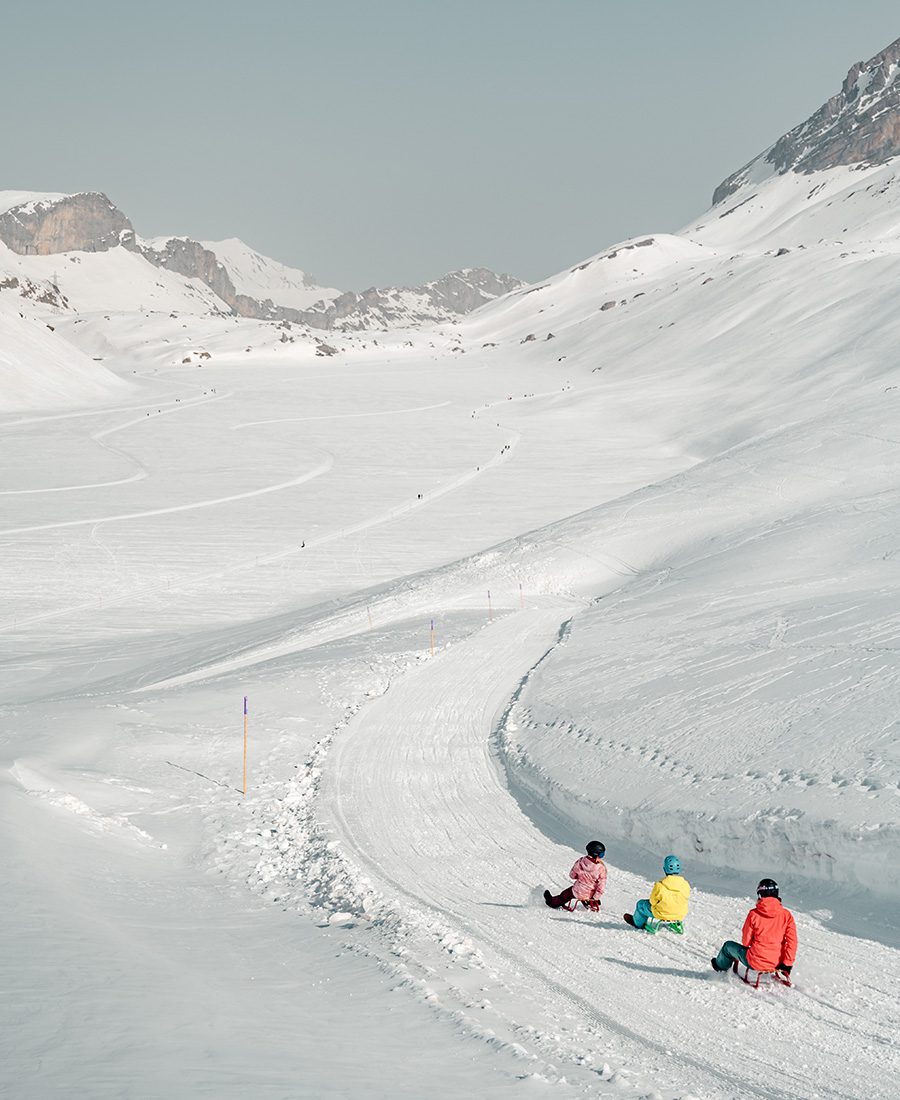 The sledge run in the winter landscape of Leukerbad is fun for the whole family, image by MyLeukerbad AG