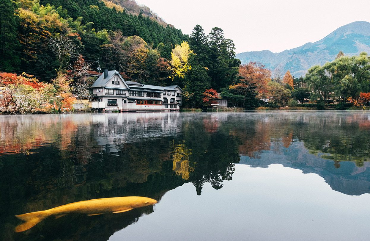 Lake Kinrinko in Yufuin, Photo by Tayawee Supan, Unsplash