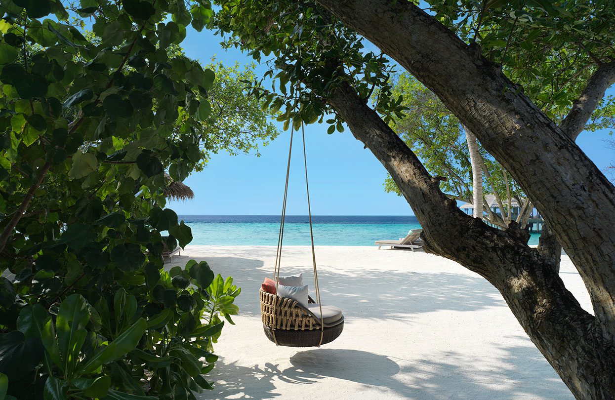 Beach Swing at Vakkaru Maldives