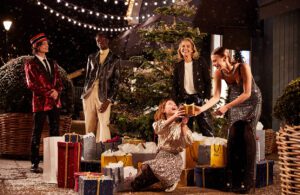 Shop for the best Christmas gifts ever at La Vallée Village