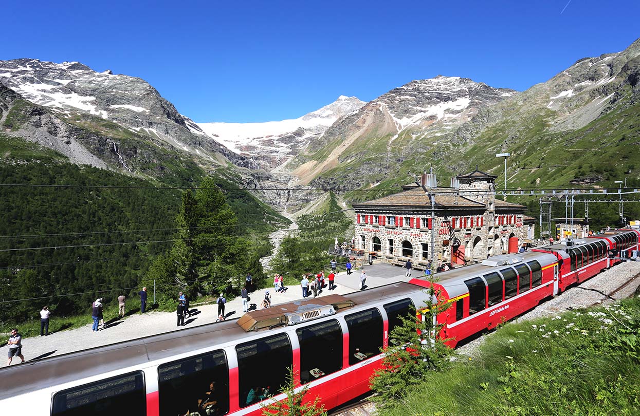 The Bernina Express at the Alp Grüm station, image by Rhaetian Railway