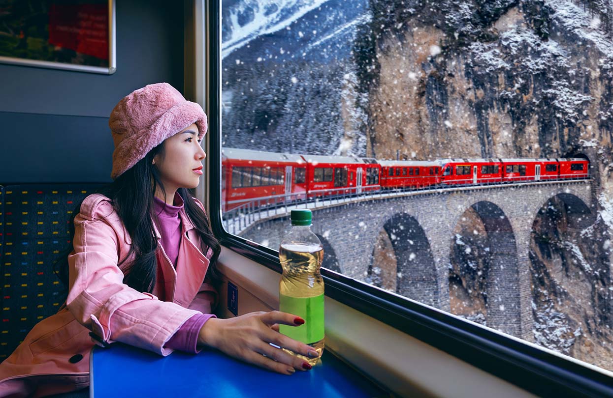 Landwasser Viaduct, Image by Guitar photographer, Shutterstock