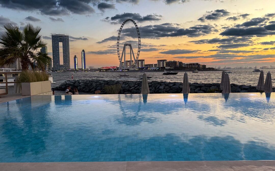 Dubai at Forty-Four Degrees: Off Season, On Form