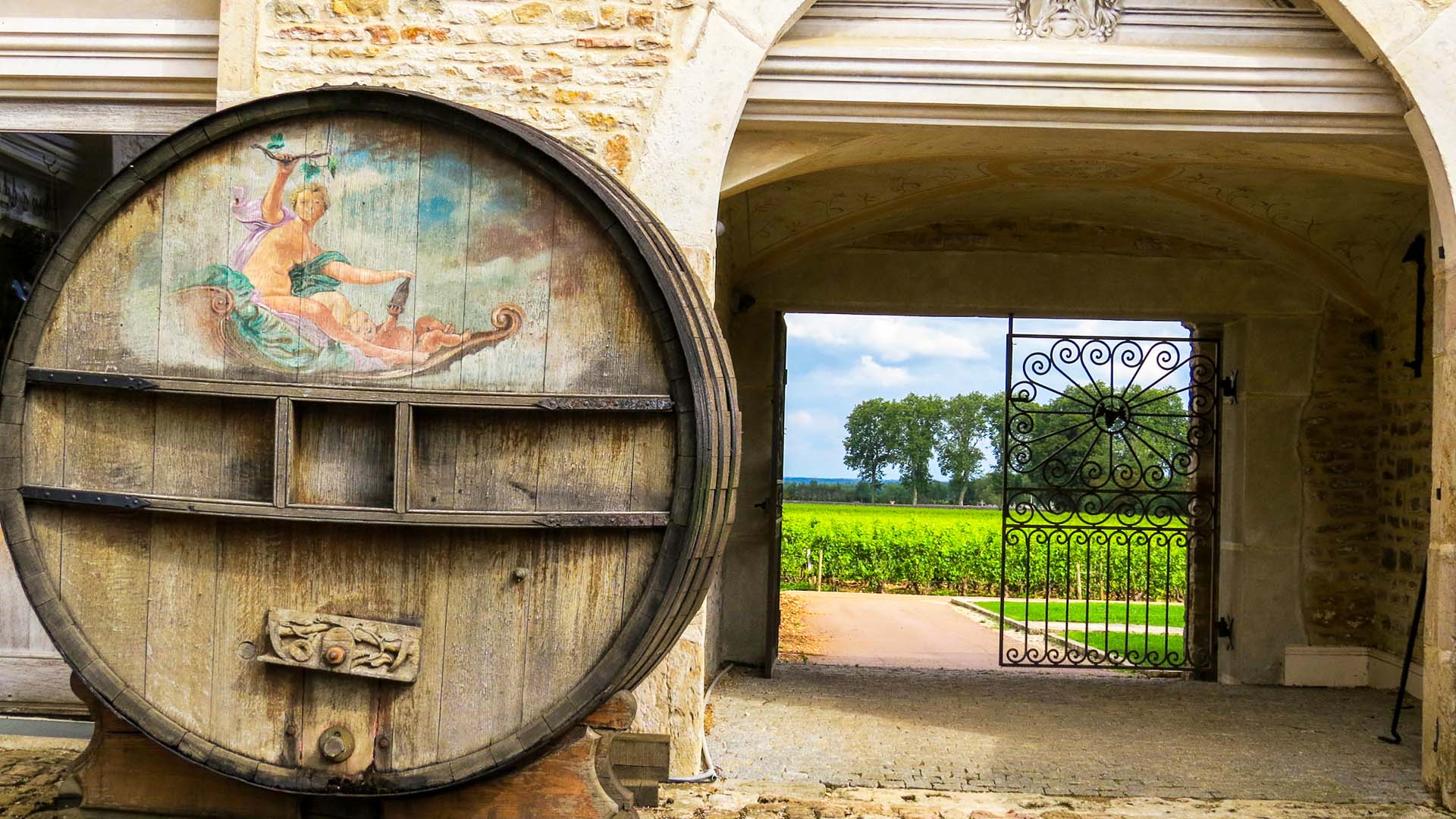 Chateau de Pommard, Image by RICIfoto, Shutterstock Chateau de Pommard, Image by RICIfoto, Shutterstock